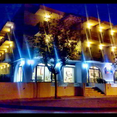 Bay Hotel 2*