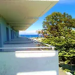 Bay Hotel